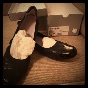 NIB/NWT Ros Hommerson